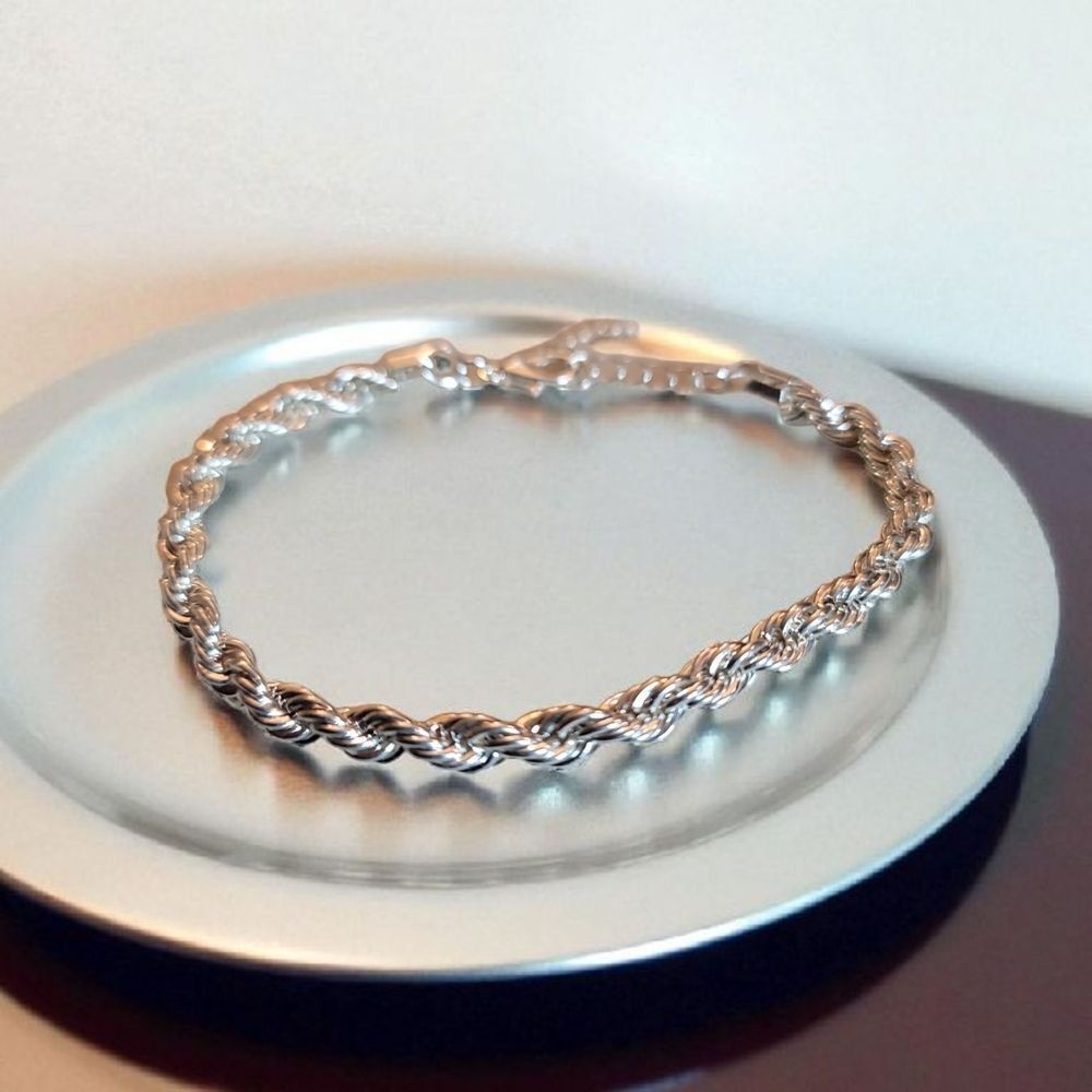 Silver Tone Rope Chain Bracelet 9.5 Inches